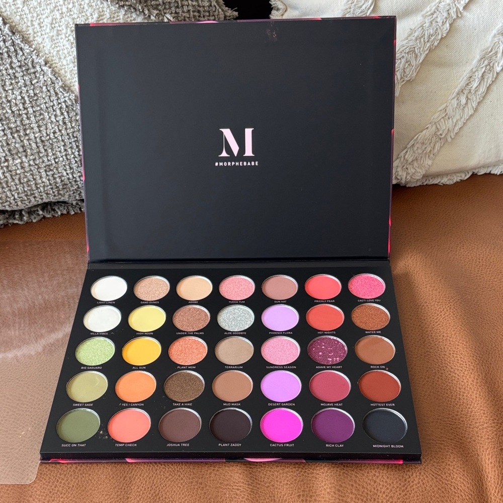 Morphe 35D Desert Bouquet Eyeshadow Palette - Purple and Pink, NWT